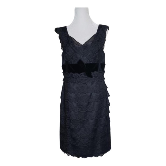 Armani Collezioni Black Tier Lace Midi Party Dress - Picture 2 of 15
